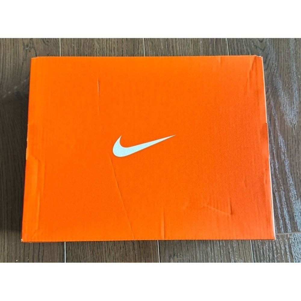 Nike empty‎ shoe box